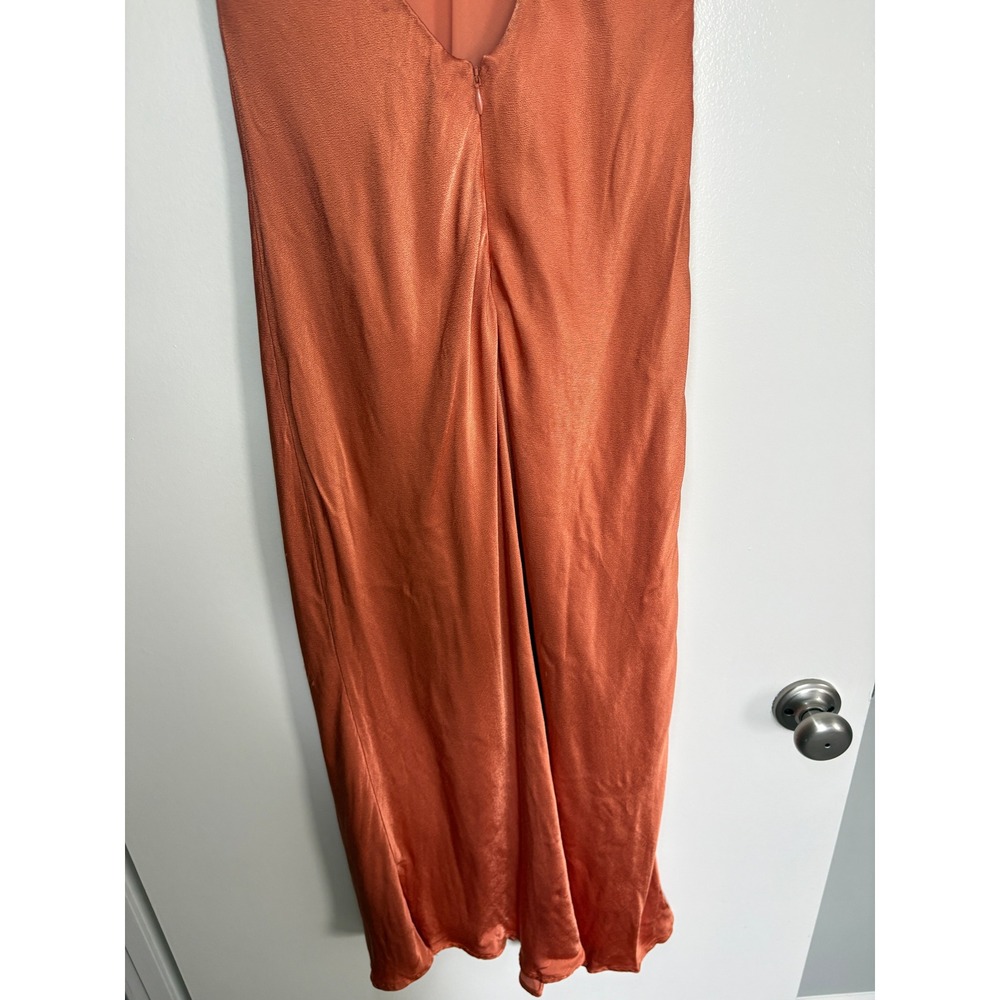 ASTR The Label Midi Dress Medium Rust Orange Satin Open Tie Back Cap Sleeve - Picture 5 of 9